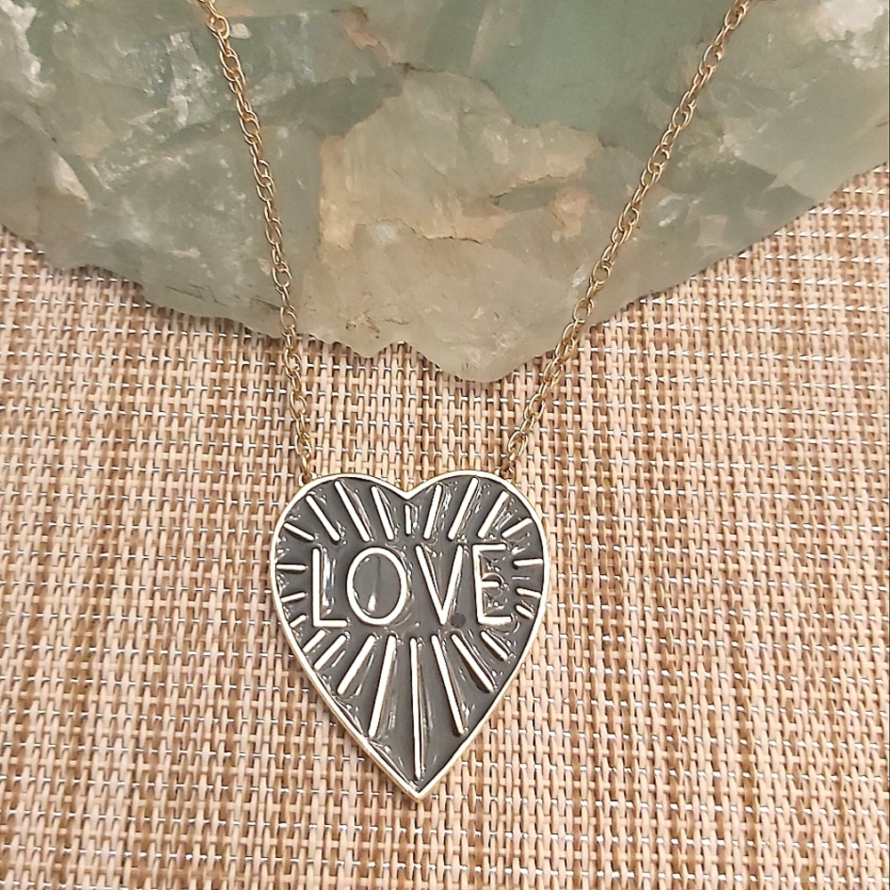 Kris Nations necklace heart love enamel pendant goldtone